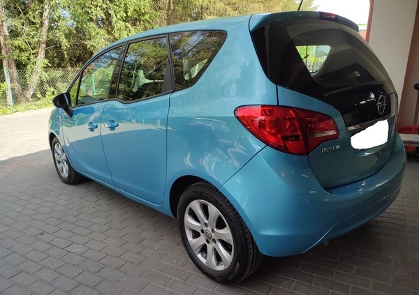 Opel Meriva cena 21900 przebieg: 124000, rok produkcji 2010 z Białystok małe 232